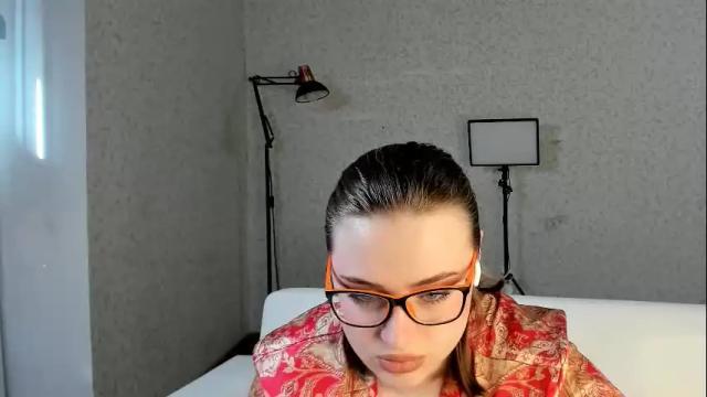 Image 4 of seductive_she_wolf Stream on Chaturbate on 23 days ago