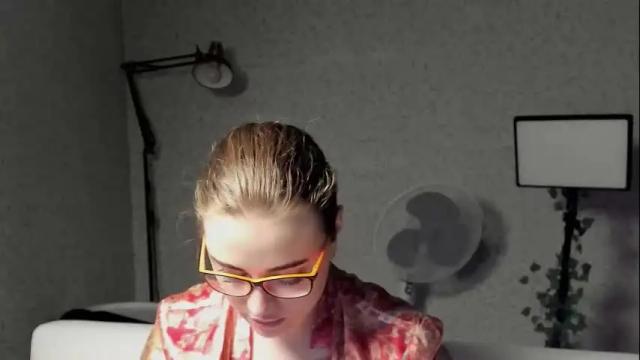 Image 12 of seductive_she_wolf Stream on Chaturbate on 8 days ago