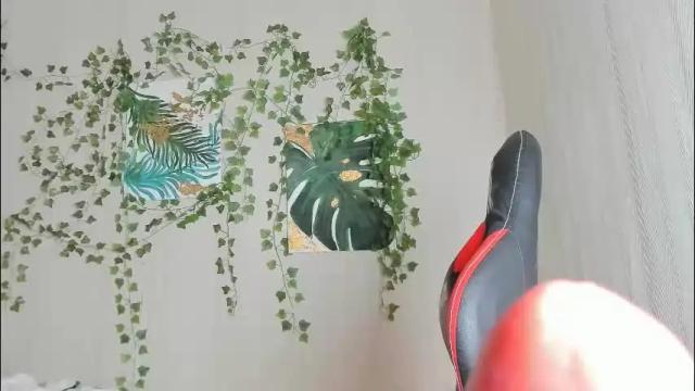 Image 2 of seductive_she_wolf Stream on Chaturbate on 29 days ago