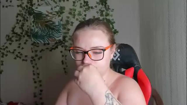 Image 4 of seductive_she_wolf Stream on Chaturbate on 23 days ago