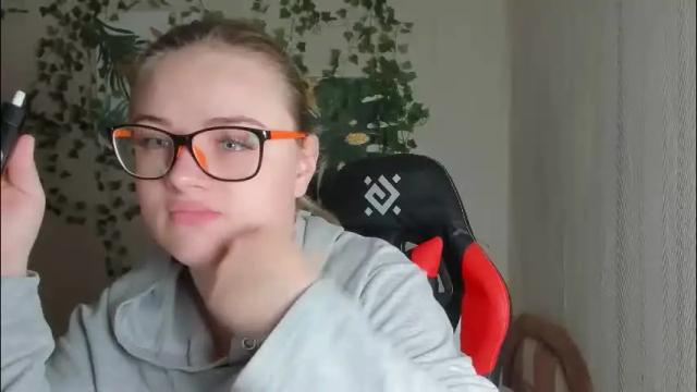 Image 2 of seductive_she_wolf Stream on Chaturbate on 21 days ago