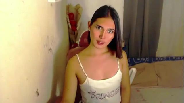 Image 3 of seductivescarlet00 Stream on Chaturbate on 1 month ago