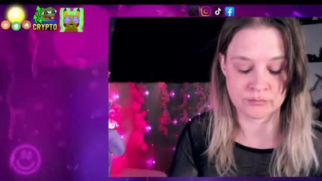 Thumbnail 1, seeellieplay100's Stream at Chaturbate, 12 months ago