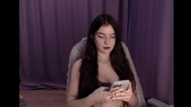 Image 11 of seeemily Stream on Chaturbate on 24 days ago