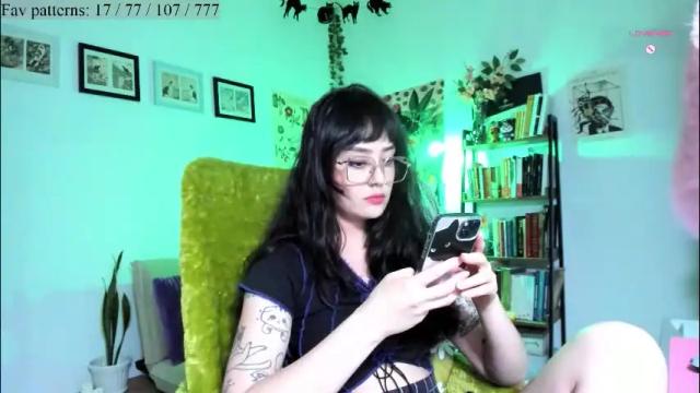 Image 6 of segismunda Stream on Chaturbate on 1 month ago