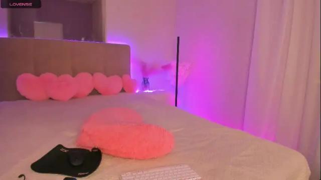 Image 7 of seleenasky Stream on Chaturbate on 1 month ago