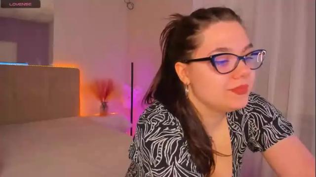 Image 4 of seleenasky Stream on Chaturbate on 3 days ago