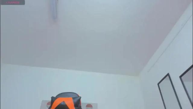 Image 10 of selena_castillo Stream on Chaturbate on 1 month ago
