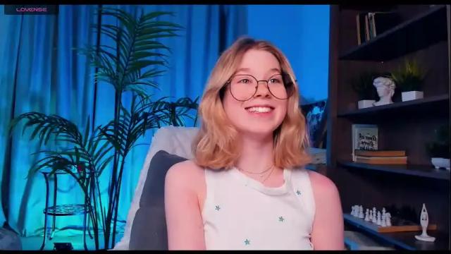 Image 3 of selena_wolf1 Stream on Chaturbate on 1 month ago
