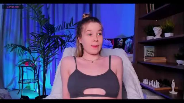 Image 3 of selena_wolf1 Stream on Chaturbate on 1 month ago