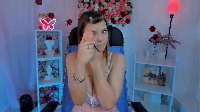 Image 3 of selenadearden Stream on Chaturbate on 2 months ago