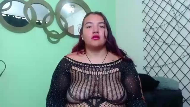 Image 4 of selenagarza Stream on Chaturbate on 19 months ago