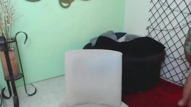 Image 2 of selenagarza Stream on Chaturbate on 19 months ago