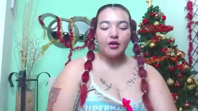 Image 12 of selenagarza Stream on Chaturbate on 18 months ago