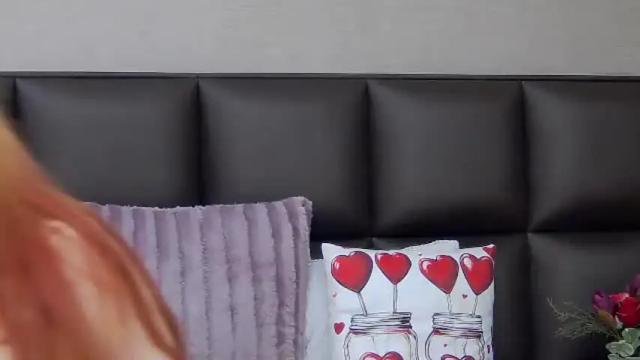 Image 3 of selenahanson Stream on Chaturbate on 2 months ago
