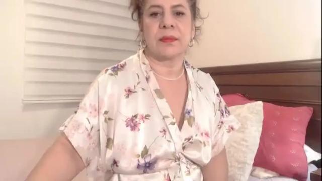 Image 4 of selenamilf Stream on Chaturbate on 1 month ago