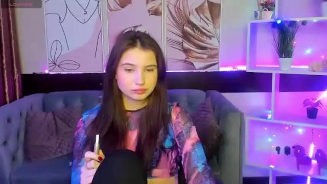 Image 3 of selenaree Stream on Chaturbate on 24 months ago