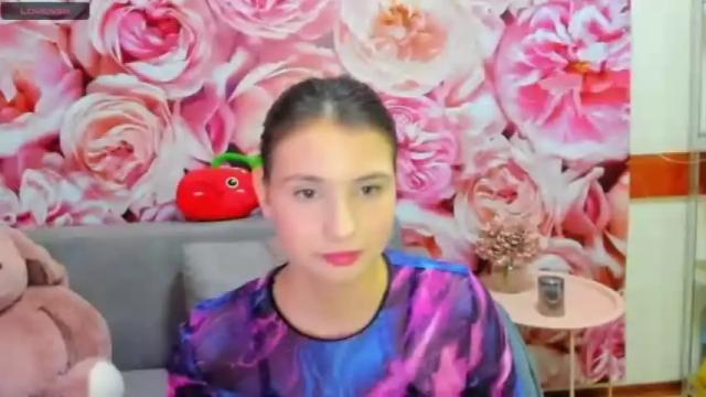 Image 3 of selenaree Stream on Chaturbate on 24 months ago