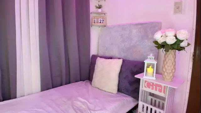 Image 4 of selenareyes Stream on Chaturbate on 25 days ago