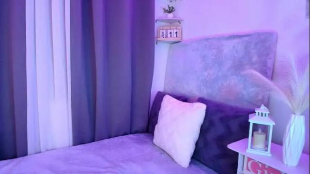 Image 6 of selenareyes Stream on Chaturbate on 10 days ago