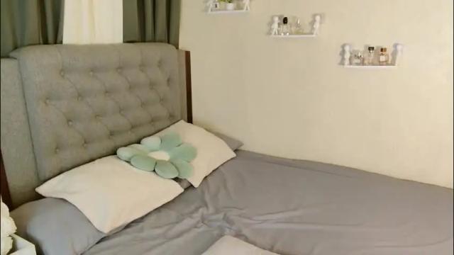 Image 7 of selenareyes Stream on Chaturbate on 26 days ago