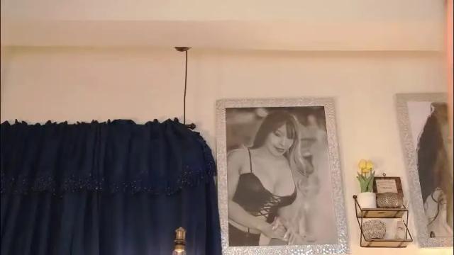Image 10 of selenarossi Stream on Chaturbate on 2 months ago