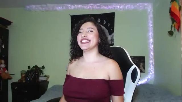 Image 2 of selene_blossom Stream on Chaturbate on 19 months ago