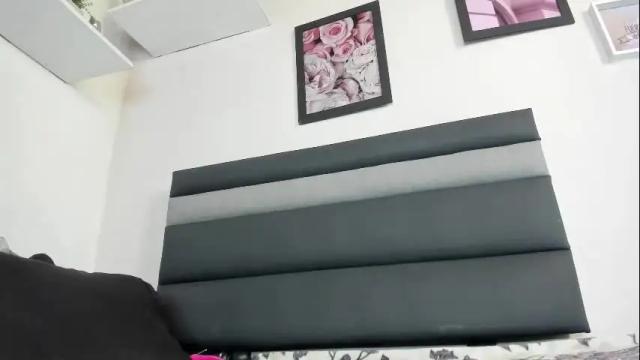 Image 2 of selene_e Stream on Chaturbate on 2 months ago
