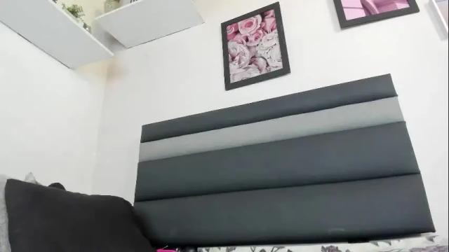 Image 3 of selene_e Stream on Chaturbate on 2 months ago