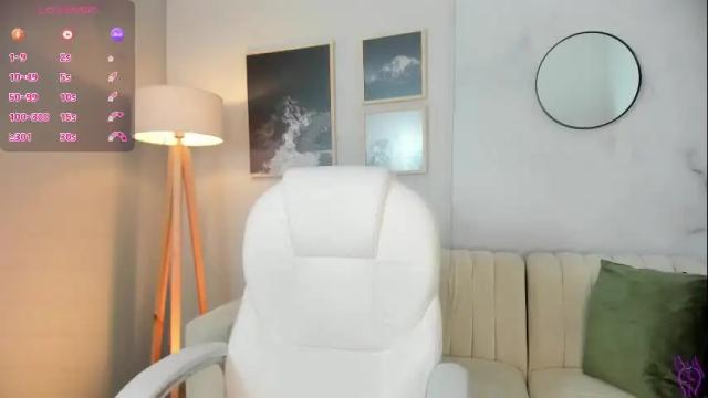 Image 4 of selene_e Stream on Chaturbate on 1 month ago