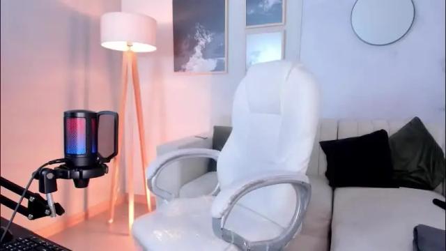 Image 10 of selene_e Stream on Chaturbate on 1 month ago