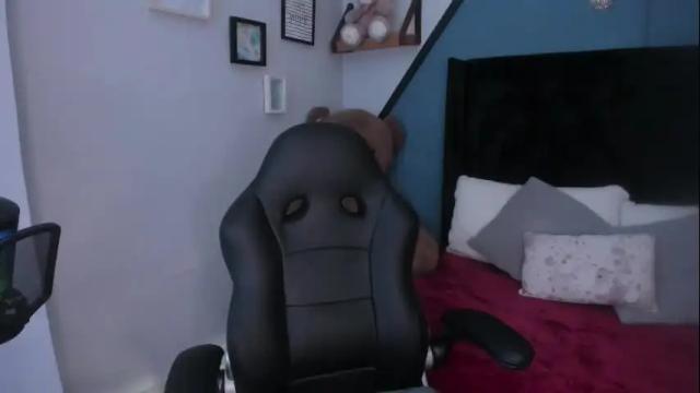 Image 2 of selene_e Stream on Chaturbate on 21 days ago
