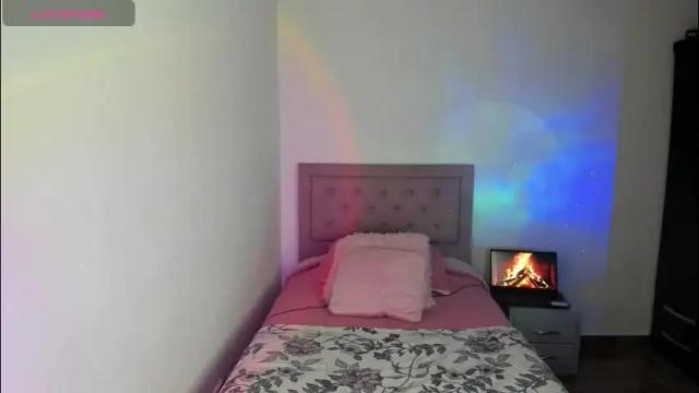 Image 3 of selene_e Stream on Chaturbate on 7 hours ago