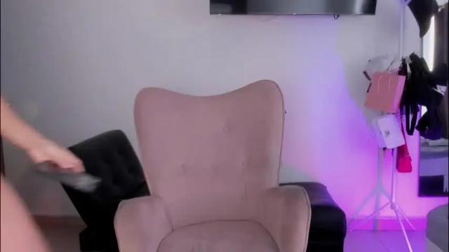 Image 3 of selene_king22 Stream on Chaturbate on 1 month ago