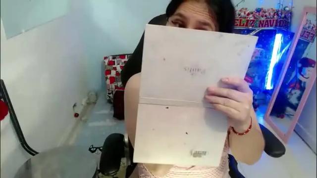 Image 2 of selene_mom Stream on Chaturbate on 16 days ago