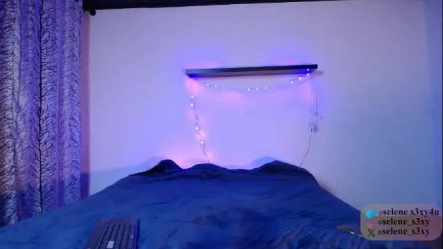Image 12 of selene_s3xy Stream on Chaturbate on 29 days ago