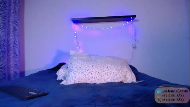 Image 3 of selene_s3xy Stream on Chaturbate on 29 days ago