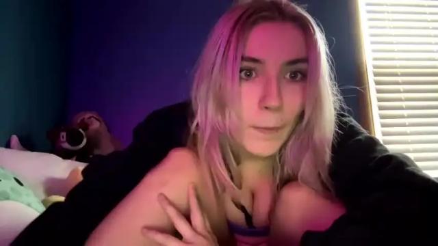 Image 3 of selenebaby Stream on Chaturbate on 17 months ago