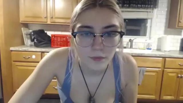 Image 8 of selenebaby Stream on Chaturbate on 22 months ago