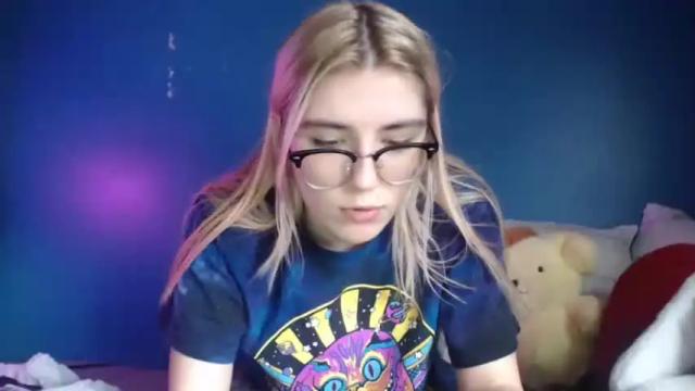 Image 3 of selenebaby Stream on Chaturbate on 17 months ago