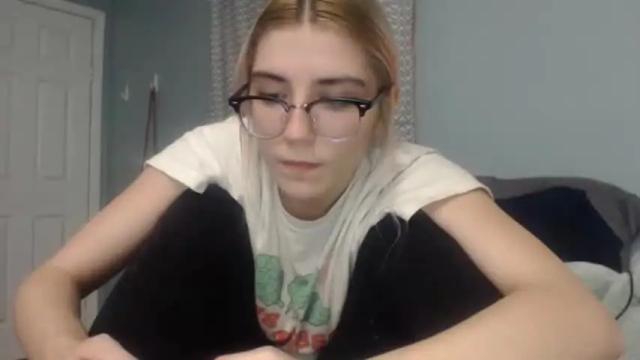 Image 11 of selenebaby Stream on Chaturbate on 22 months ago