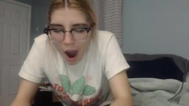 Image 12 of selenebaby Stream on Chaturbate on 22 months ago