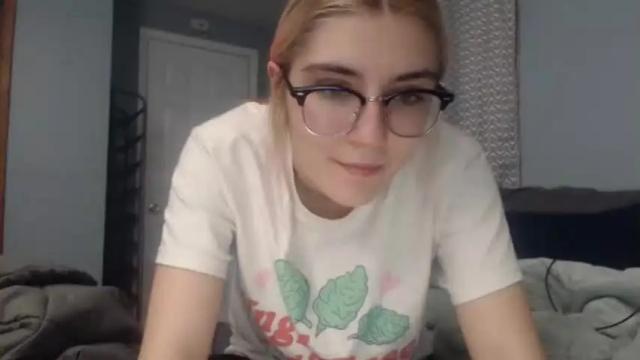 Image 4 of selenebaby Stream on Chaturbate on 22 months ago