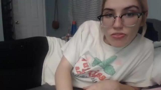 Image 7 of selenebaby Stream on Chaturbate on 22 months ago