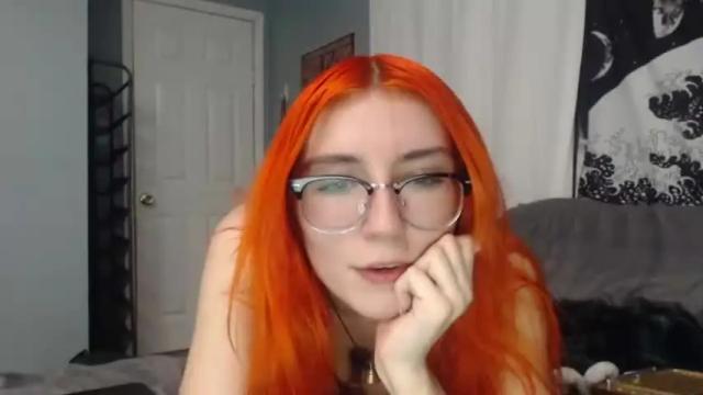 Image 3 of selenebaby Stream on Chaturbate on 16 months ago