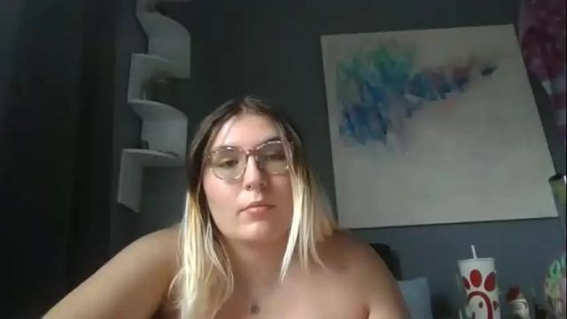 Image 12 of selenebaby Stream on Chaturbate on 2 months ago