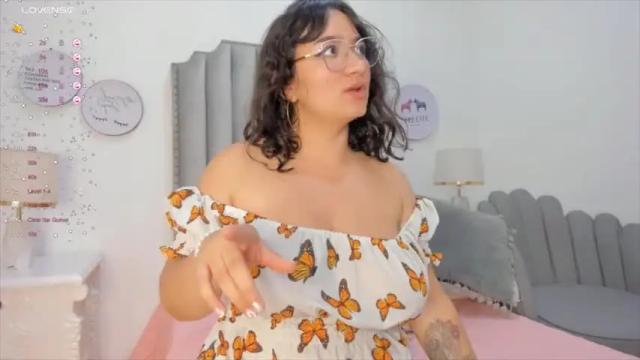 Image 6 of selenedeluna_ Stream on Chaturbate on 15 months ago