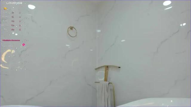 Image 4 of selenedeluna_ Stream on Chaturbate on 15 months ago