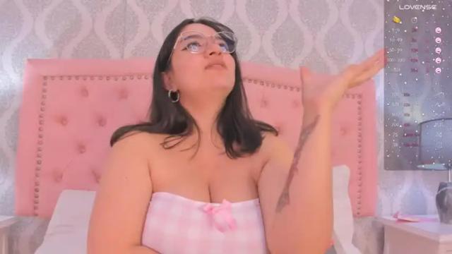 Image 12 of selenedeluna_ Stream on Chaturbate on 14 months ago