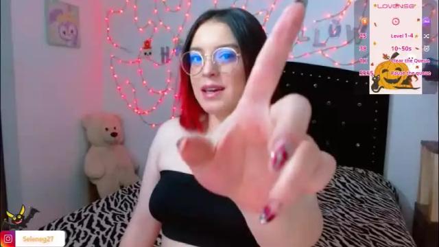 Image 2 of seleneg Stream on Chaturbate on 2 months ago